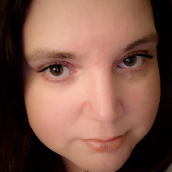 Meet your Posher, Rebecca - Picture 1 of 1